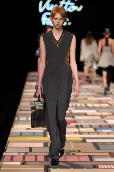 Look 46